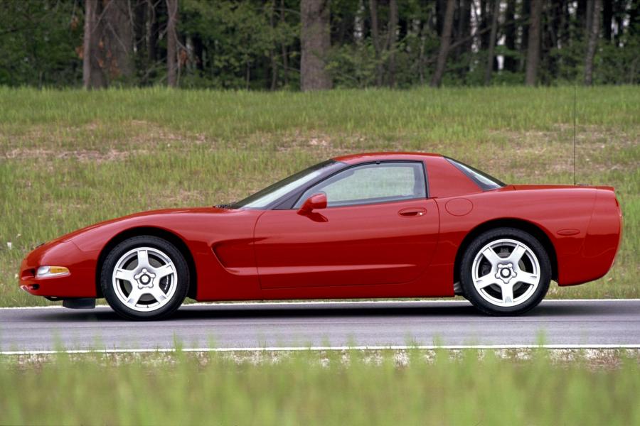  Chevrolet Corvette 1998 года  (фото 43 из 84)
